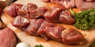 Frisches leckeres Fleisch findet ihr bei Tellermitte!